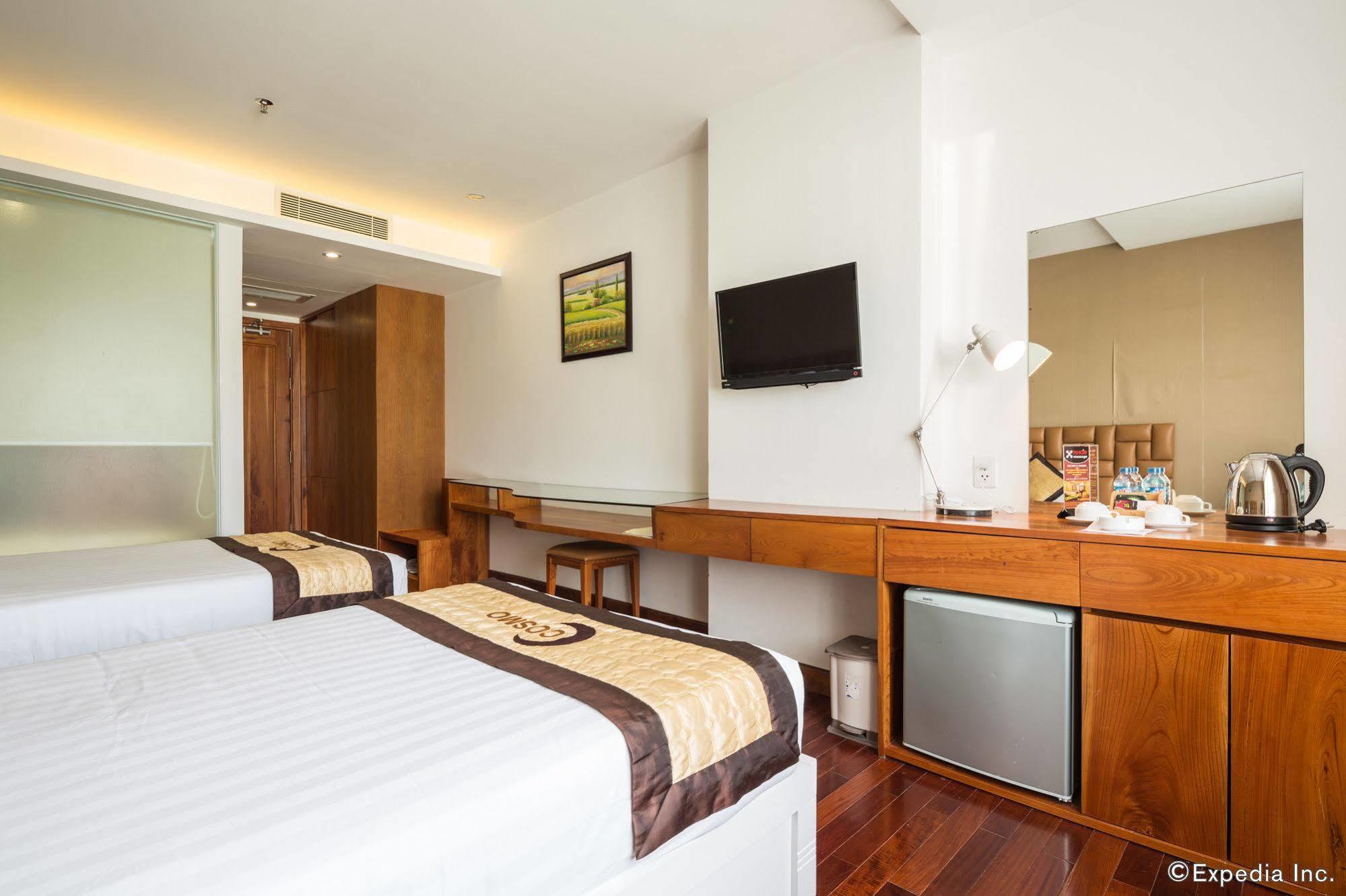 Cosmopolitan Hotel 호치민 외부 사진
