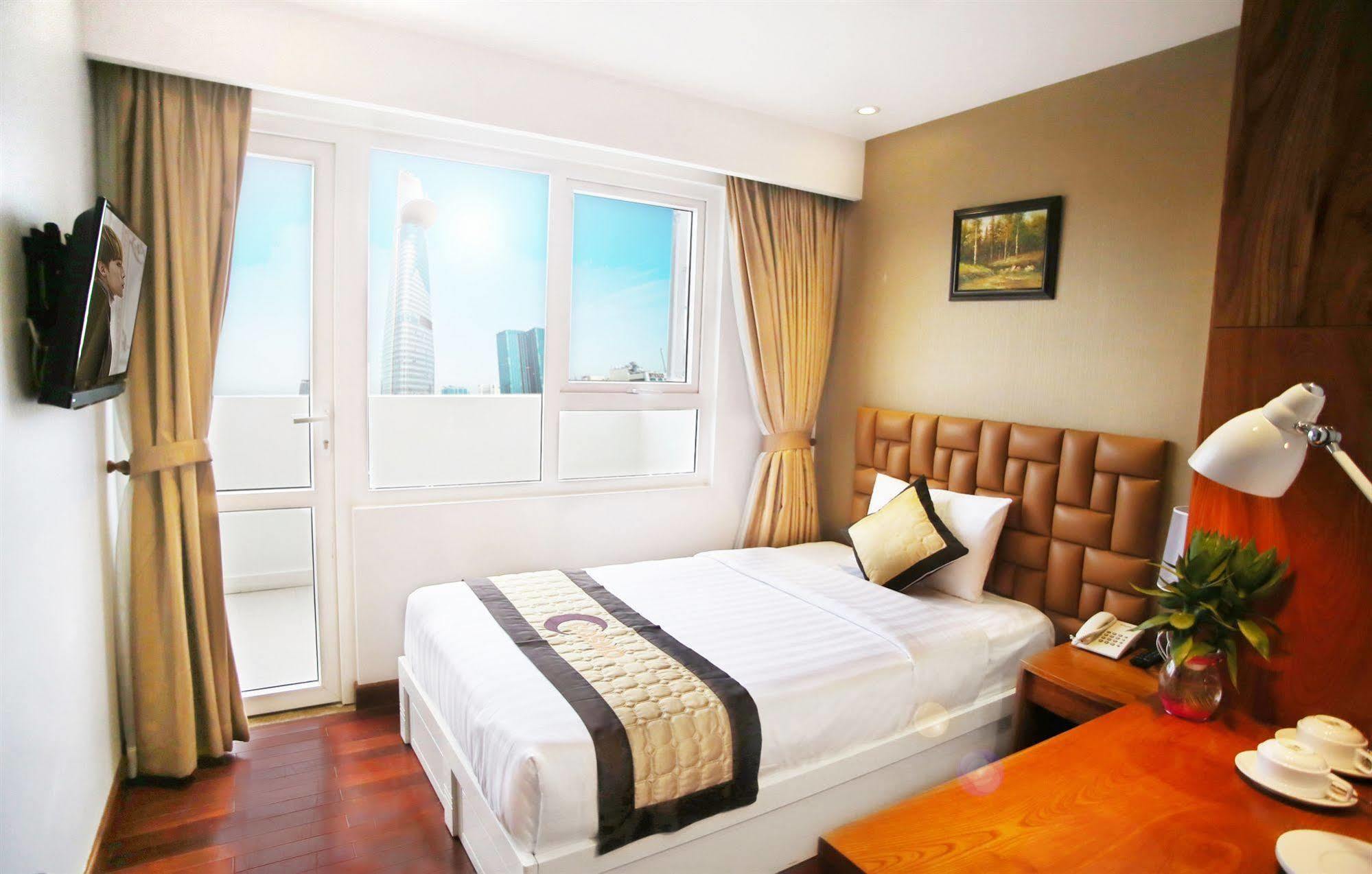 Cosmopolitan Hotel 호치민 외부 사진